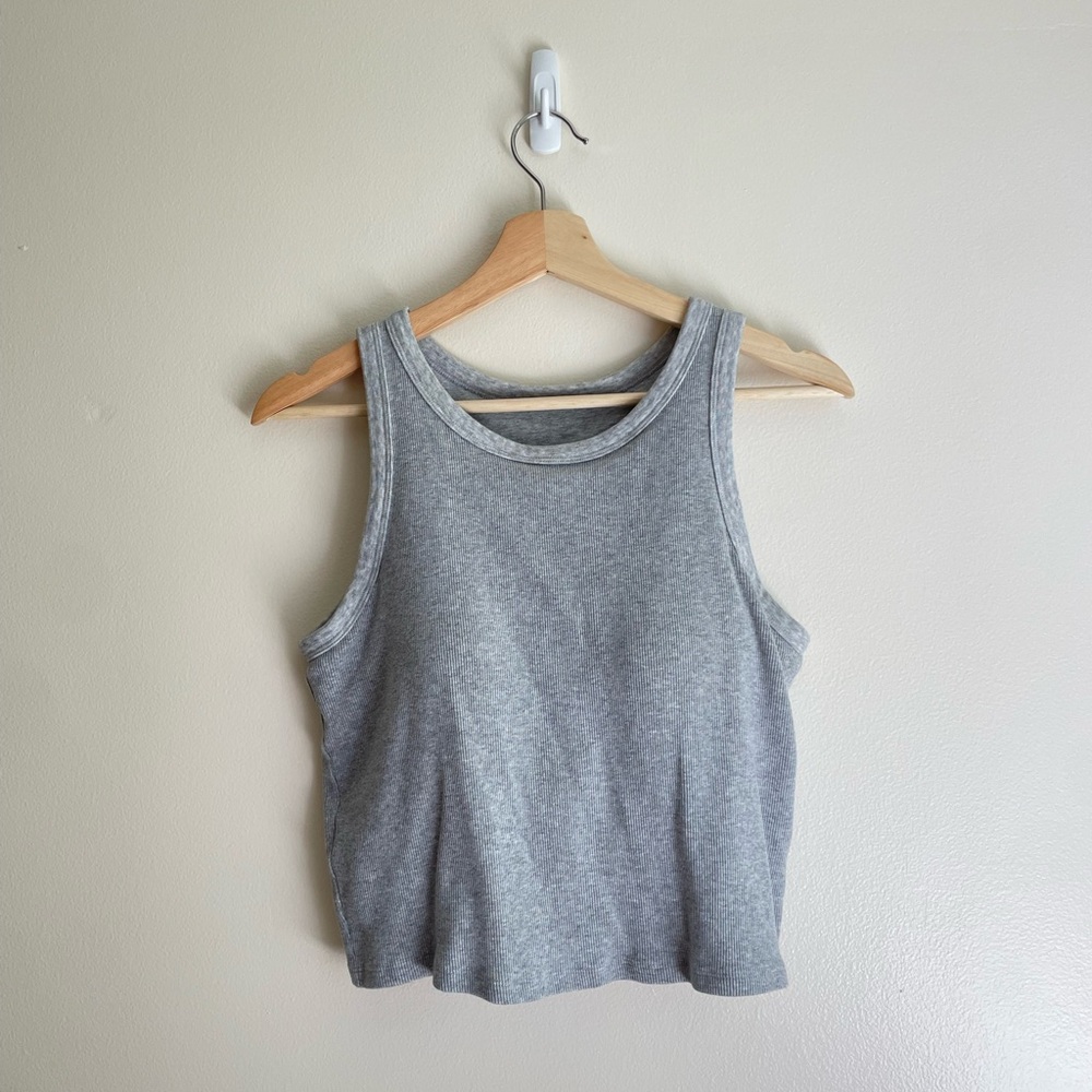 Uniqlo Ribbed Cropped Bra Sleeveless Top